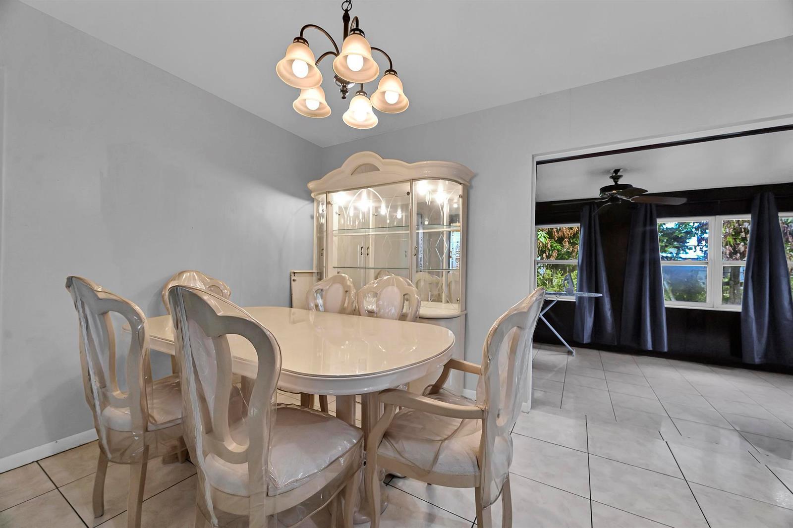 179 SE Soneto Court, Port St. Lucie FL 34983 photo 2
