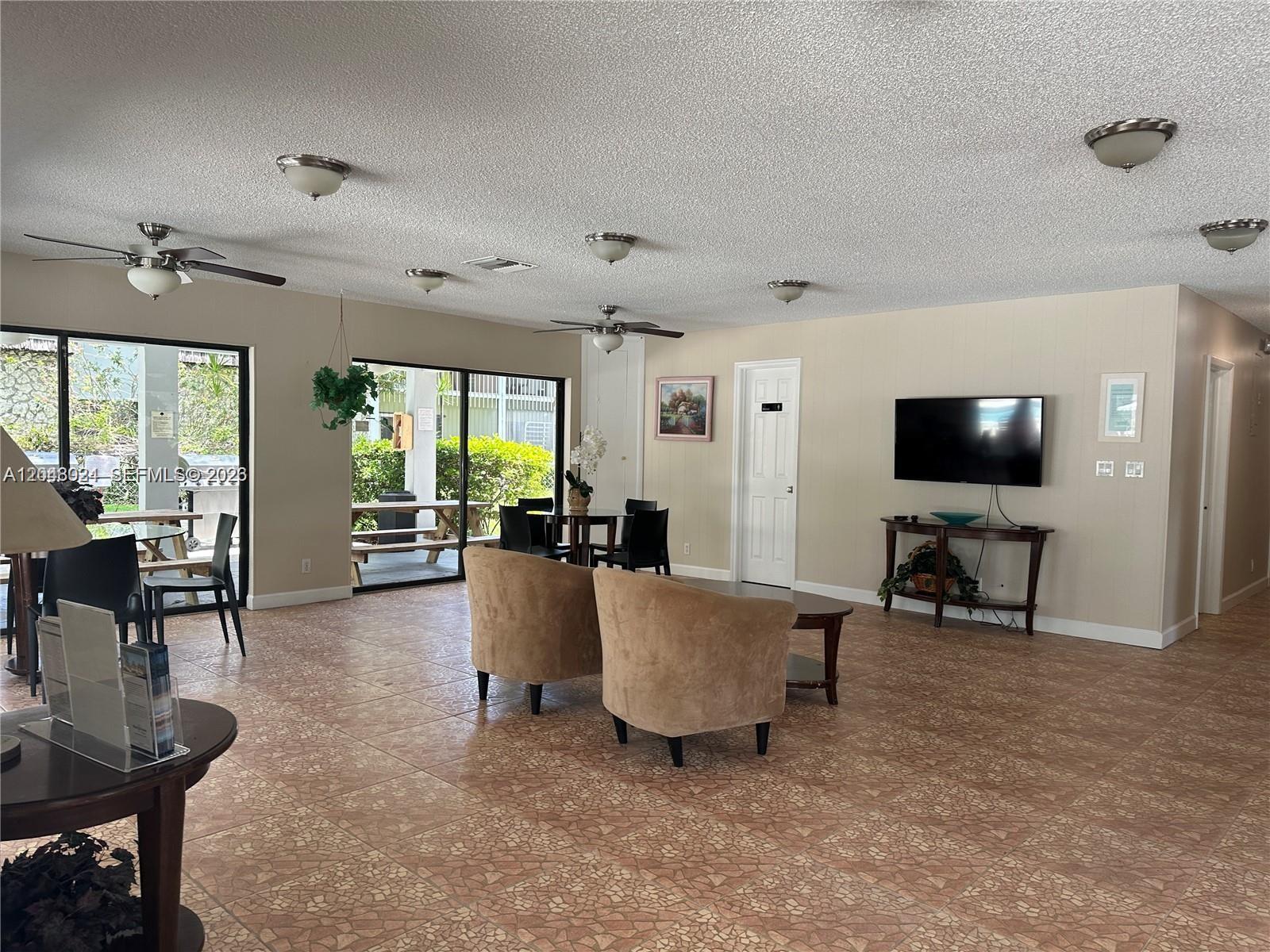 3105 Oakland Shores Dr # J205, Oakland Park FL 33309 photo 5