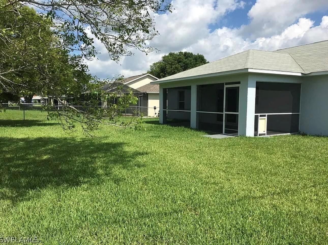 532 SE 27th Street, Cape Coral FL 33904