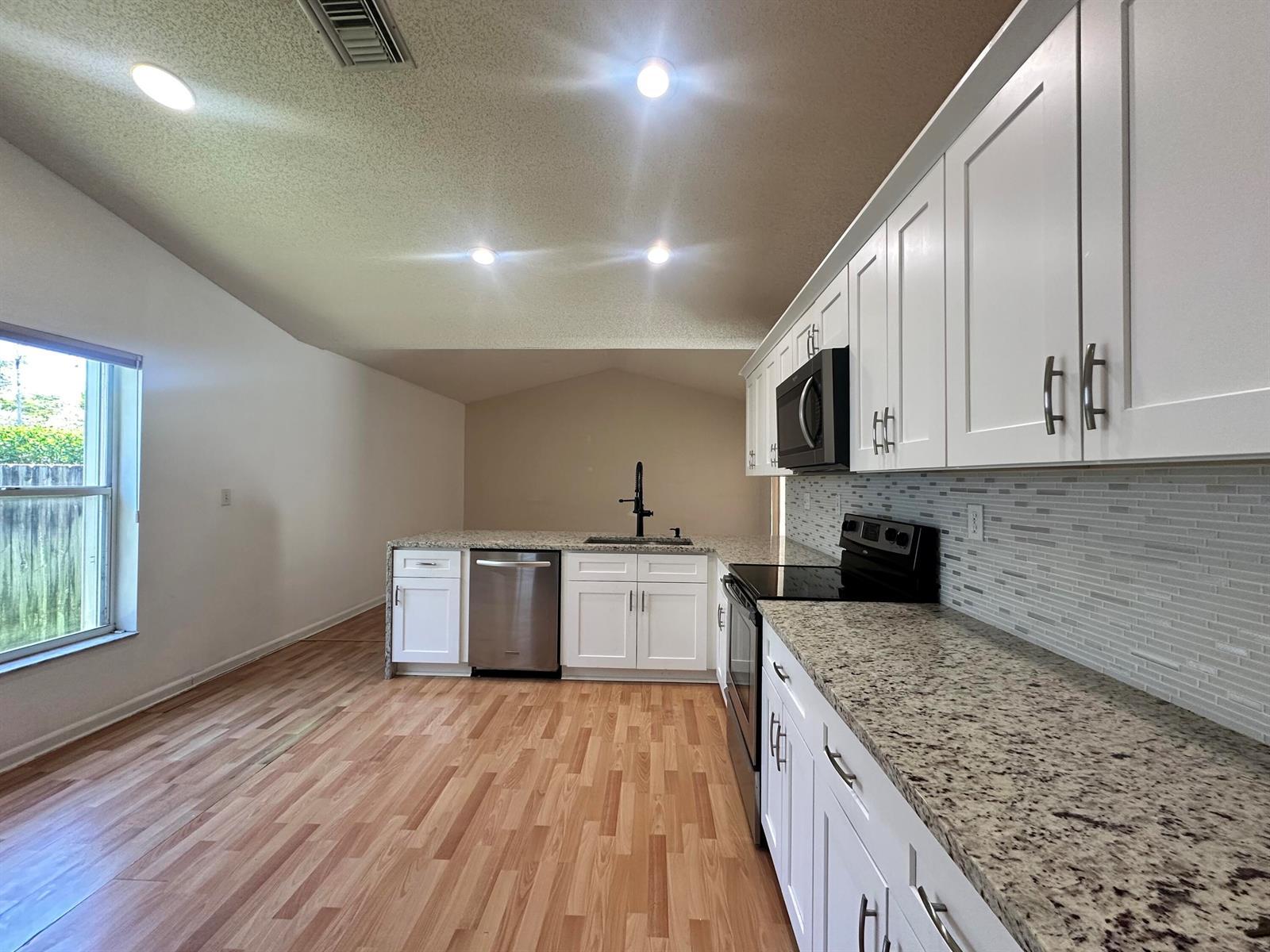 9825 NW 54th Place, Coral Springs FL 33076 photo 3