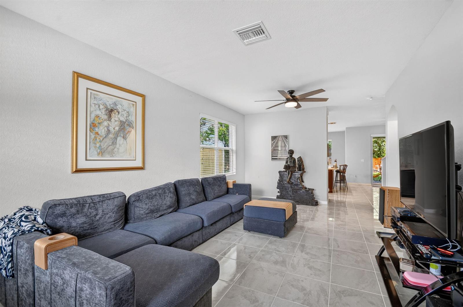 5667 Caranday Palm Drive, FL 33463 photo 5