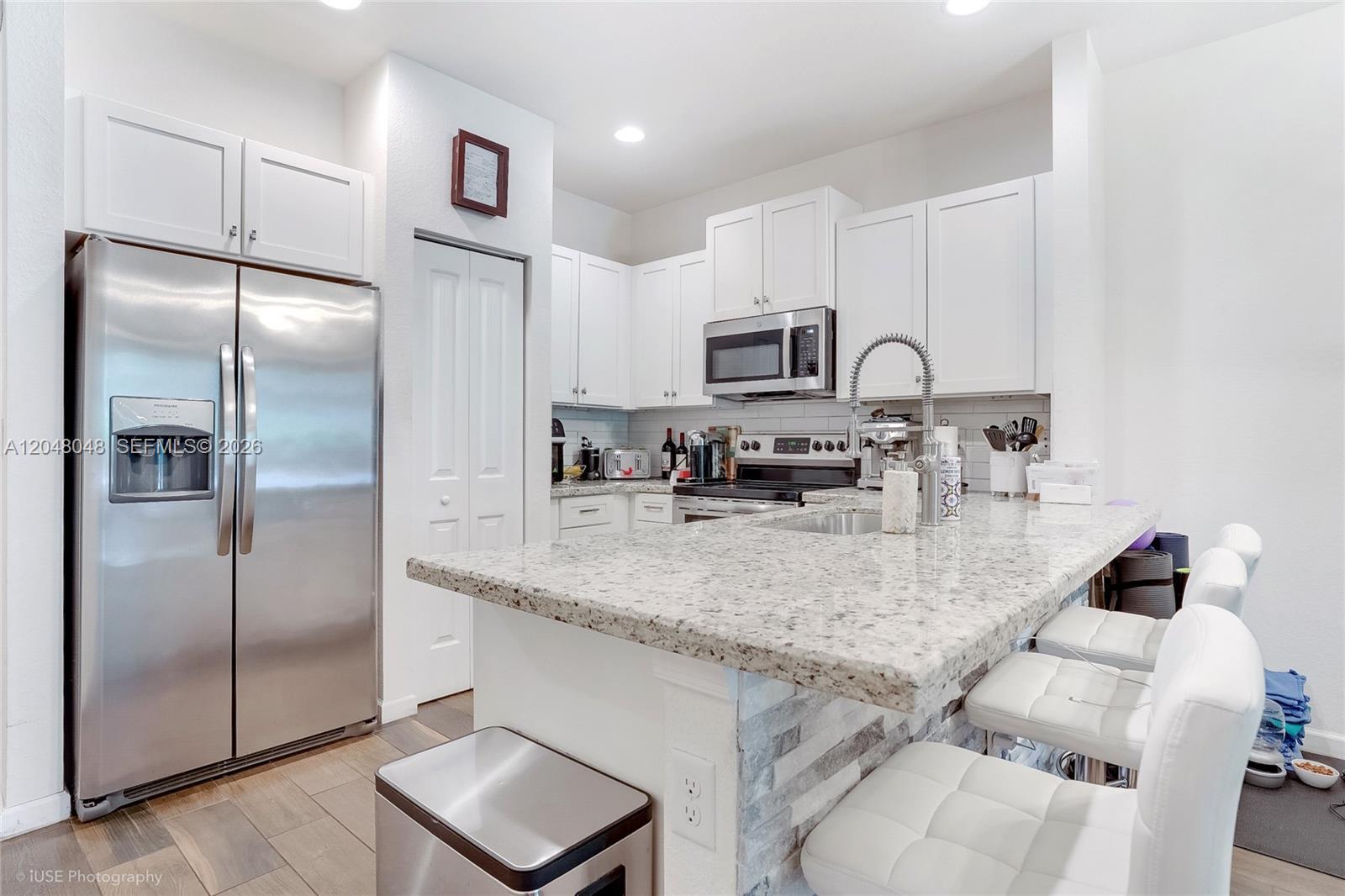 355 SE 1st Dr, Deerfield Beach FL 33441 photo 4