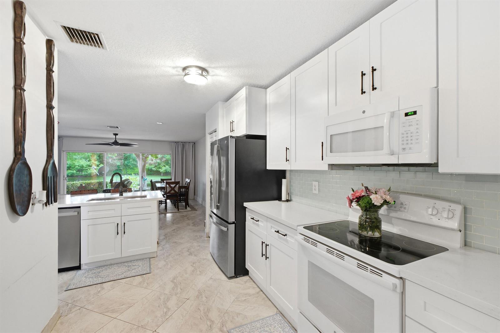 10158 Royal Palm Boulevard # 5, Coral Springs FL 33065 photo 2
