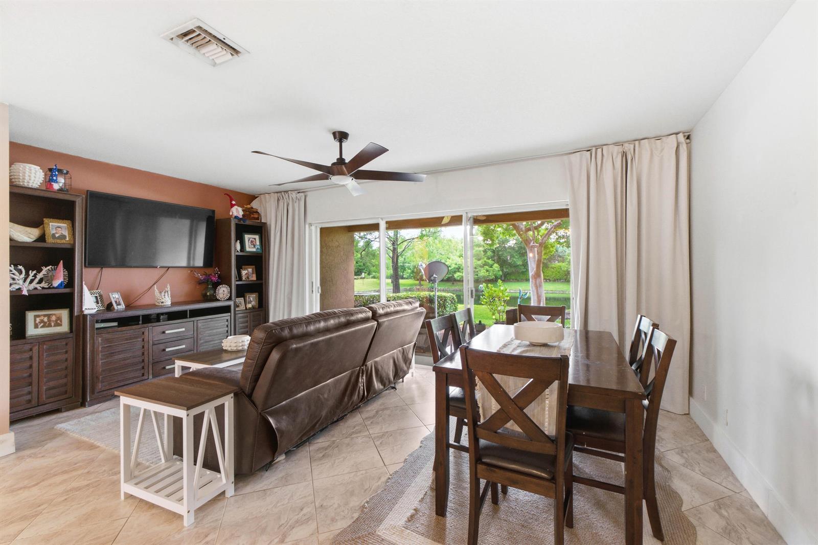 10158 Royal Palm Boulevard # 5, Coral Springs FL 33065 photo 4