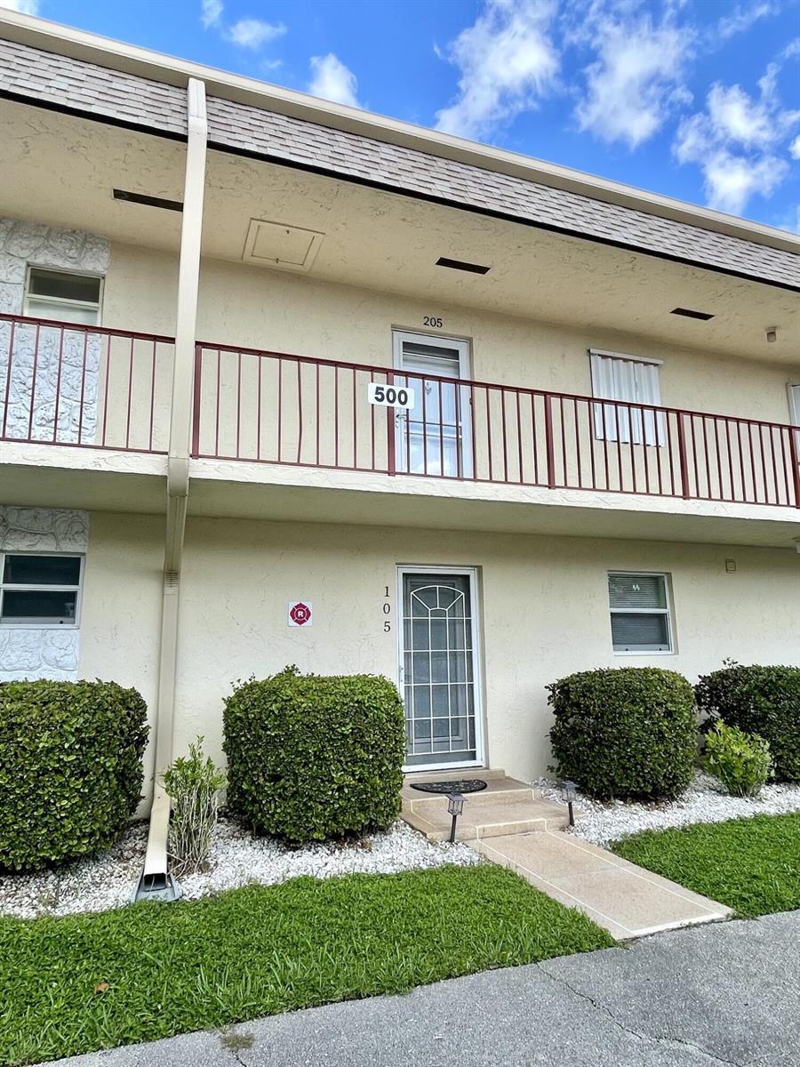 105 Oxford 500 # 105, West Palm Beach FL 33417