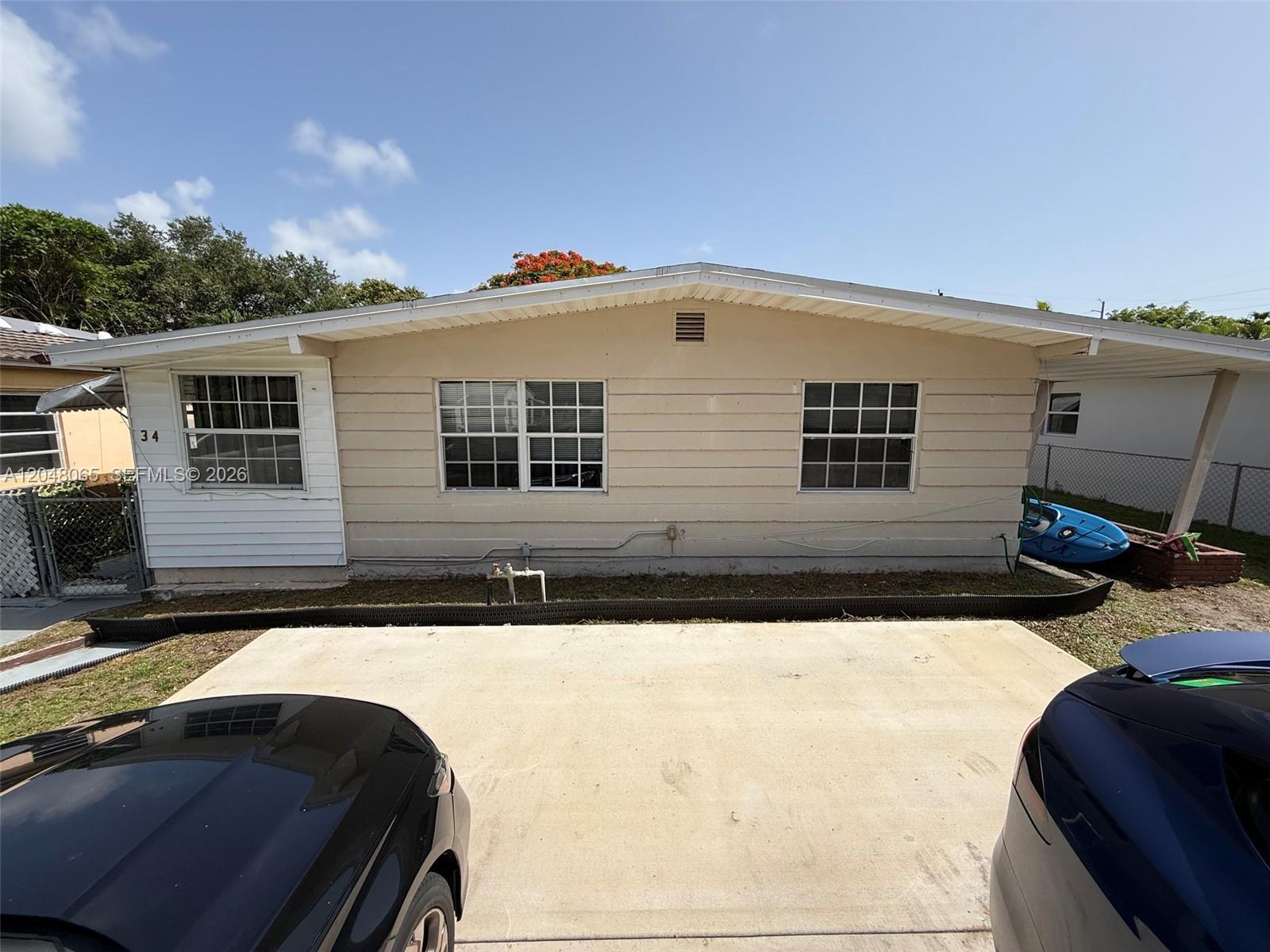 34 SW 5th St # 2, Hallandale Beach FL 33009 photo 2