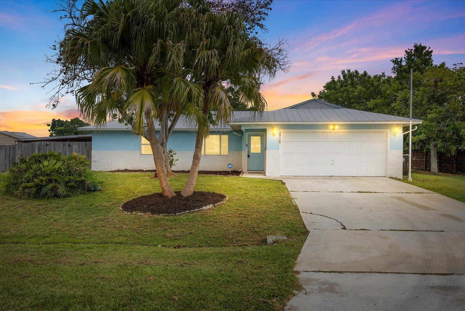 391 SW Duval Avenue, Port St. Lucie FL 34983