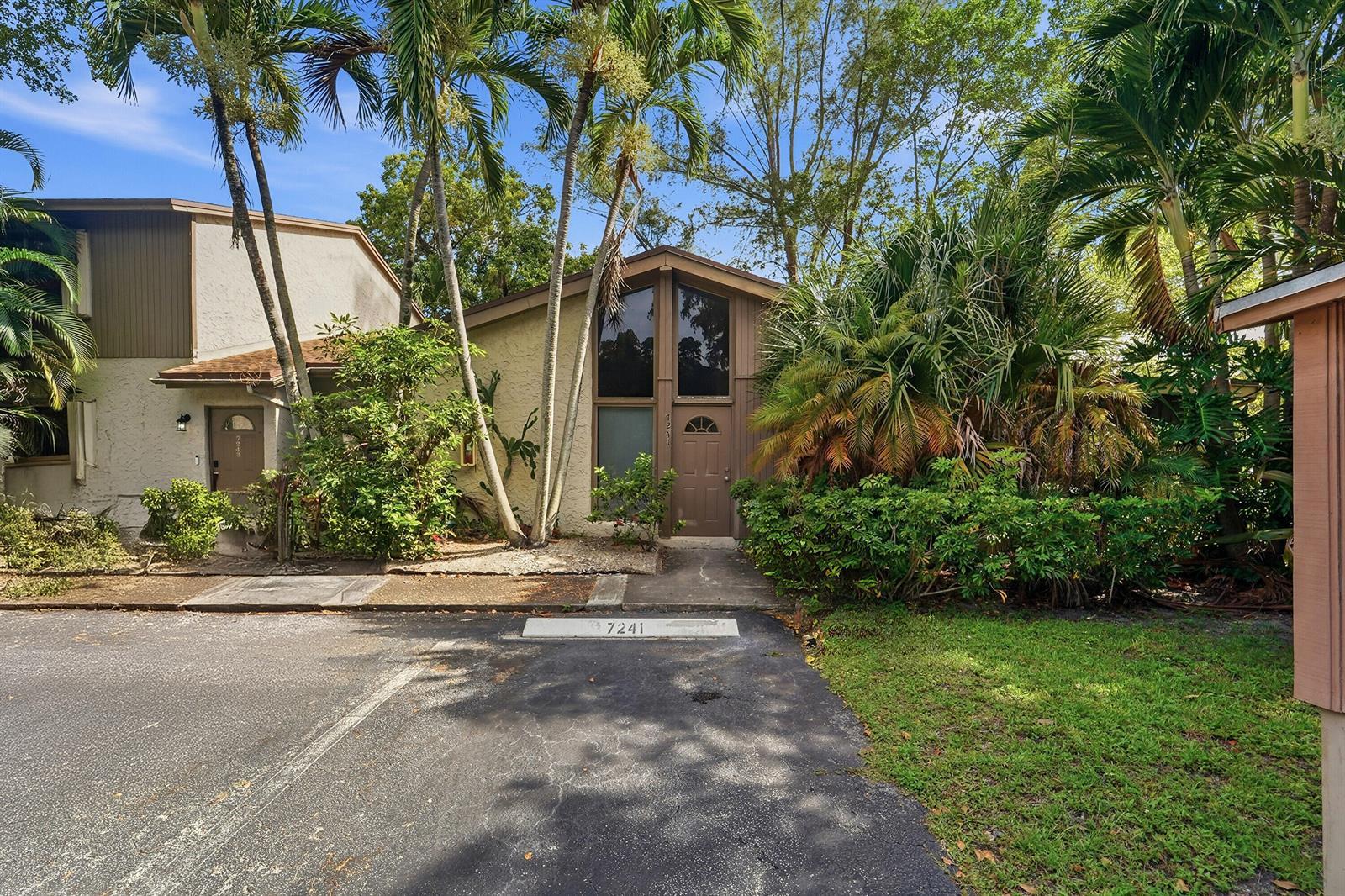 7241 W Sunrise Boulevard, Plantation FL 33313
