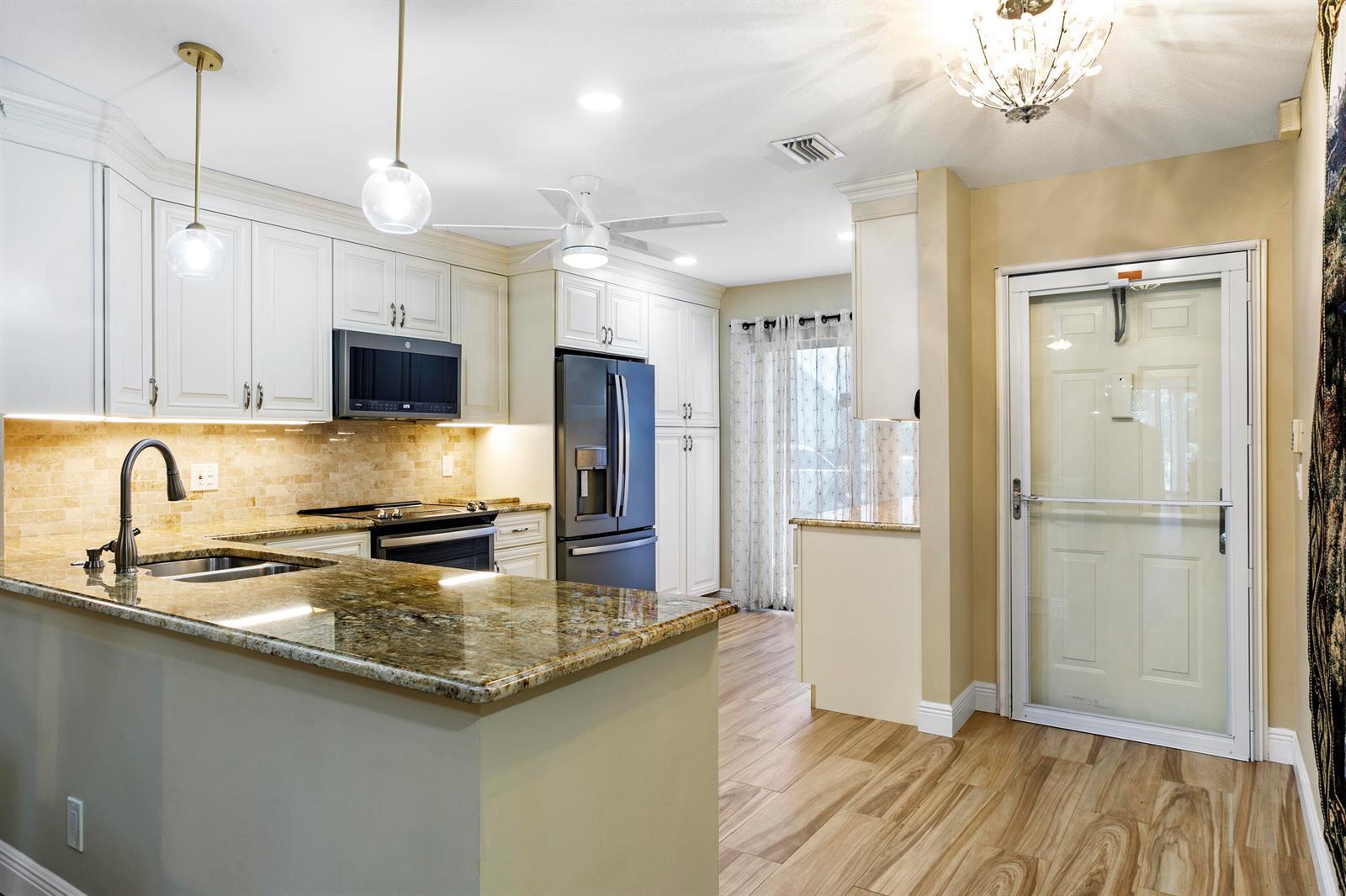 2641 Gately Drive W # 2902, West Palm Beach FL 33415 photo 3