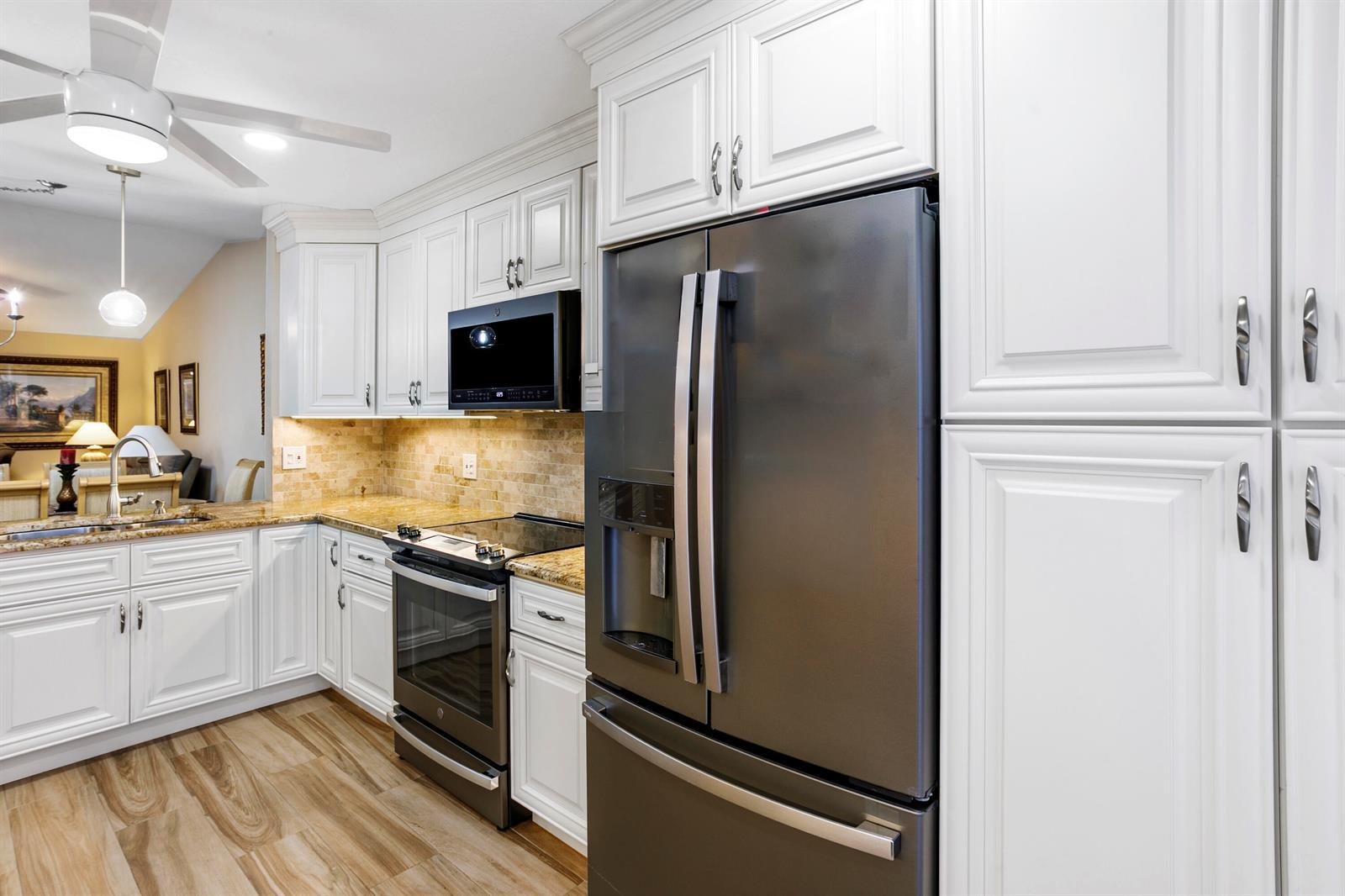2641 Gately Drive W # 2902, West Palm Beach FL 33415 photo 4