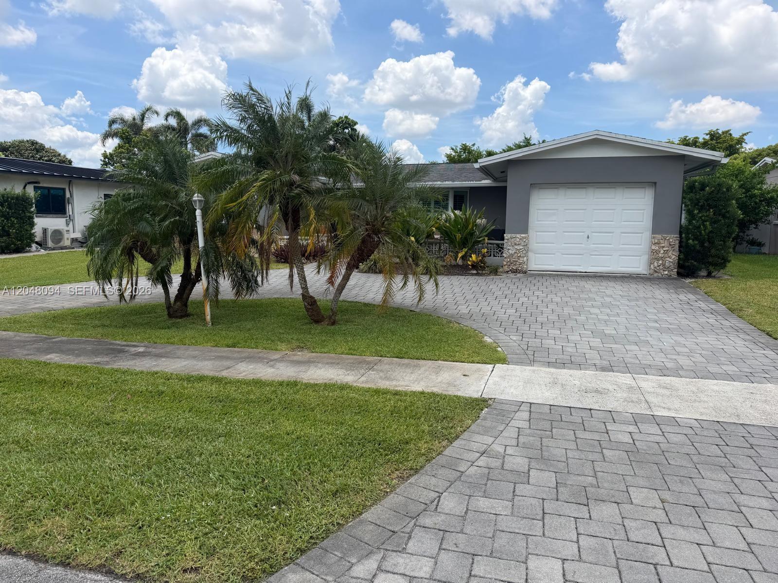 9100 NW 19th St, Pembroke Pines FL 33024 photo 4