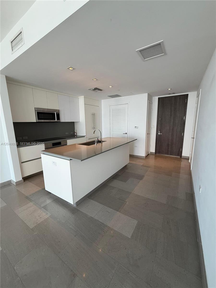 68 SE 6th St # 1908, Miami FL 33131 photo 3