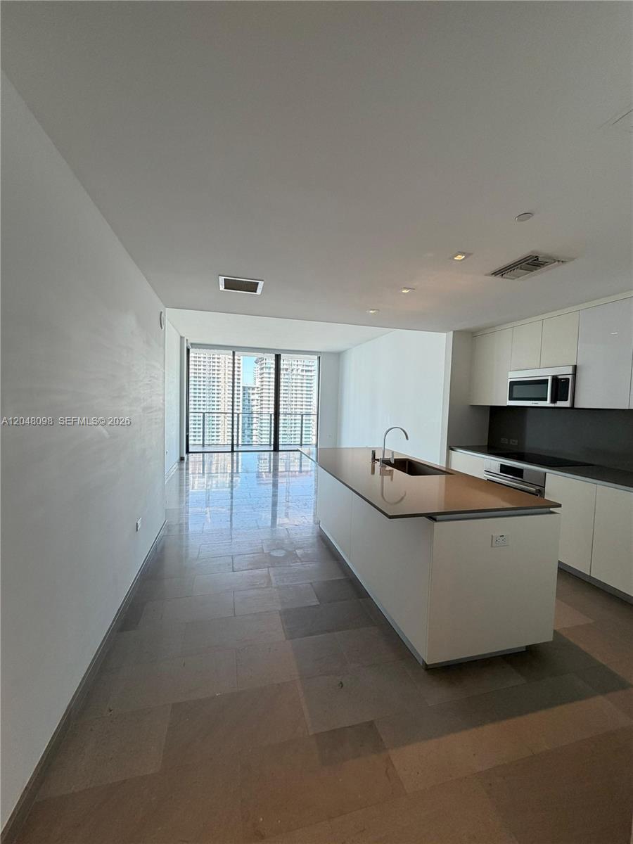 68 SE 6th St # 1908, Miami FL 33131