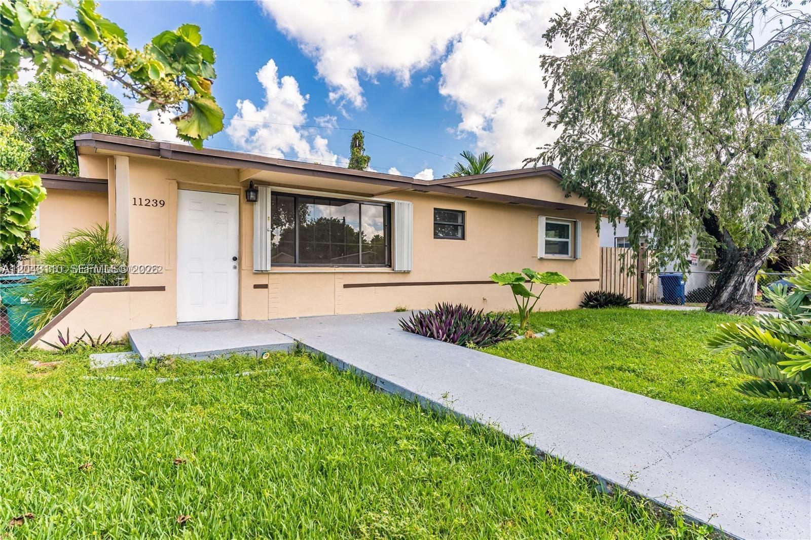 11239 SW 5th Ter, Sweetwater FL 33174