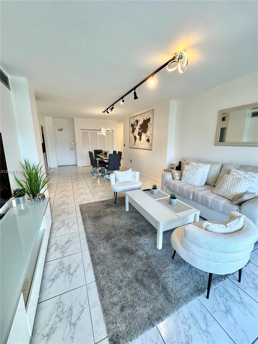 300 Bayview Dr # 1603, Sunny Isles Beach FL 33160 photo 3