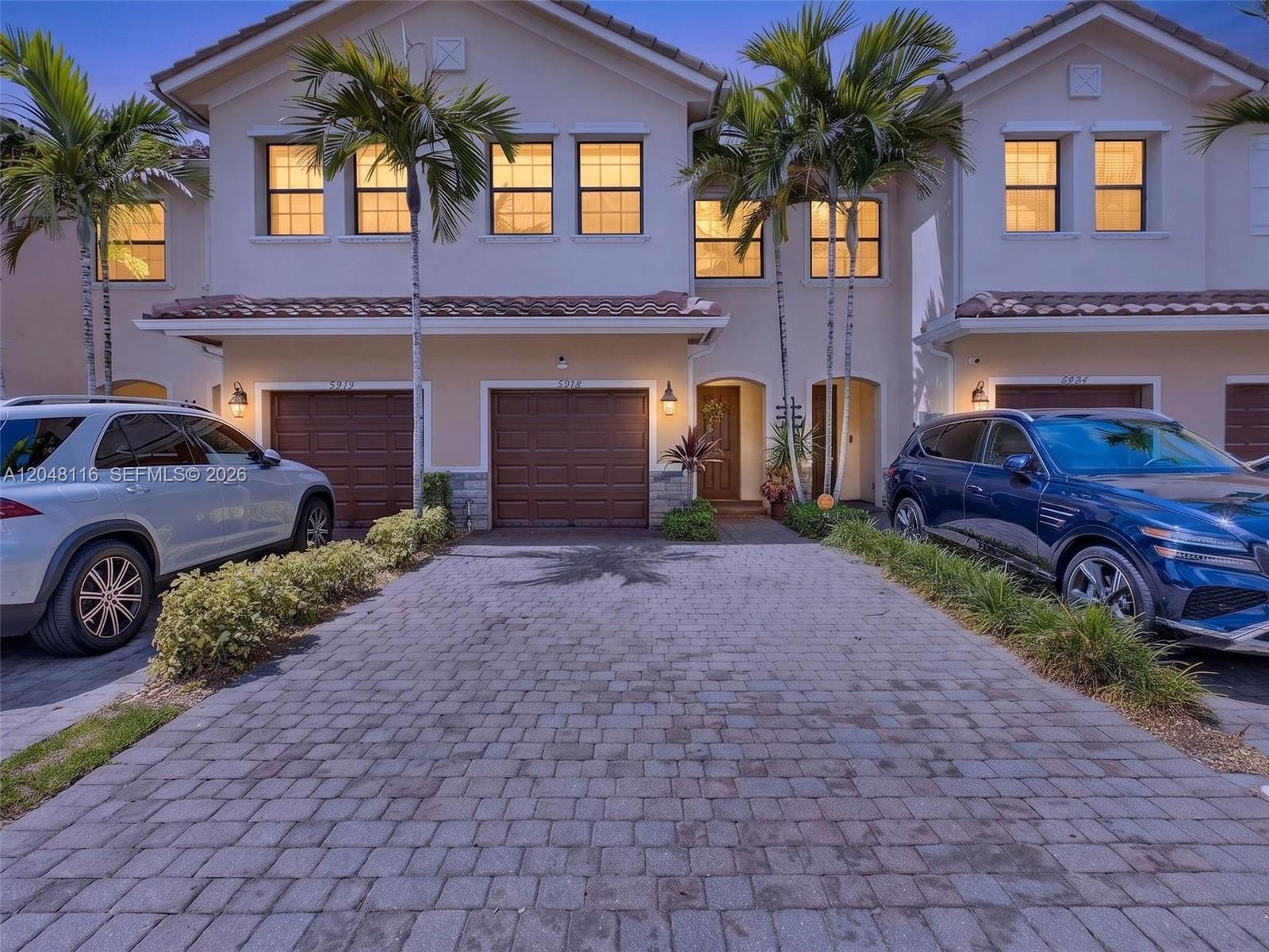5918 NW 56th Pl, Tamarac FL 33319