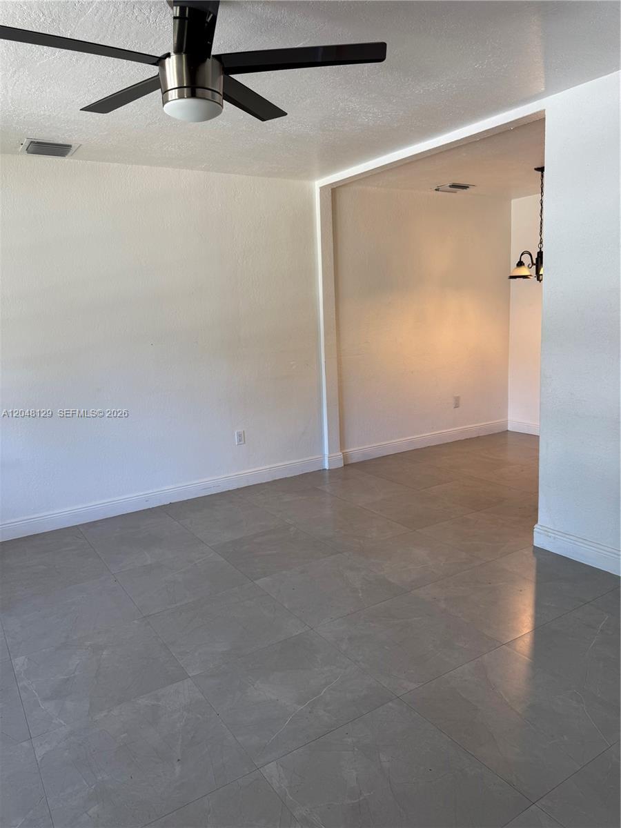 Miami, FL 33179 photo 2