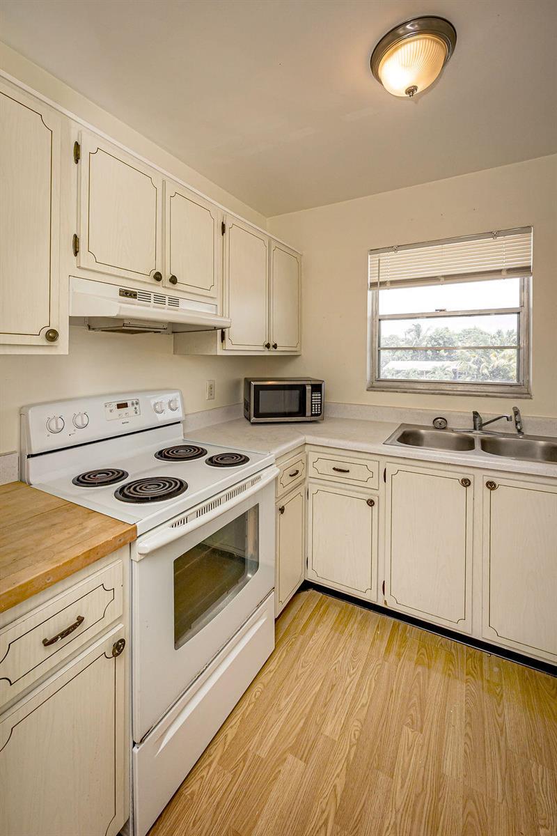 420 W Palm Street # 23, Lantana FL 33462 photo 4