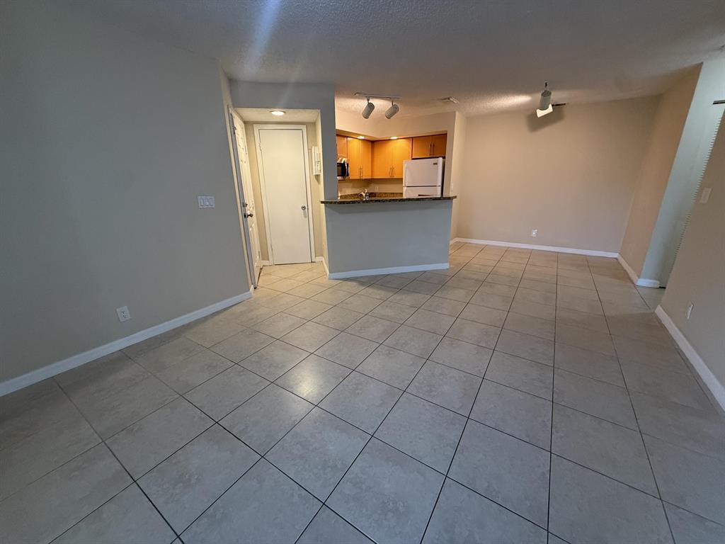 3390 Pinewalk Drive N # 1012, Margate FL 33063 photo 4