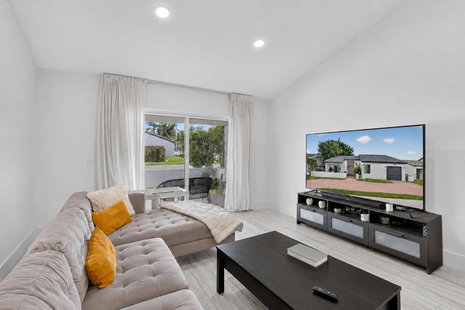 16709 SW 5th Court, Weston FL 33326 photo 4