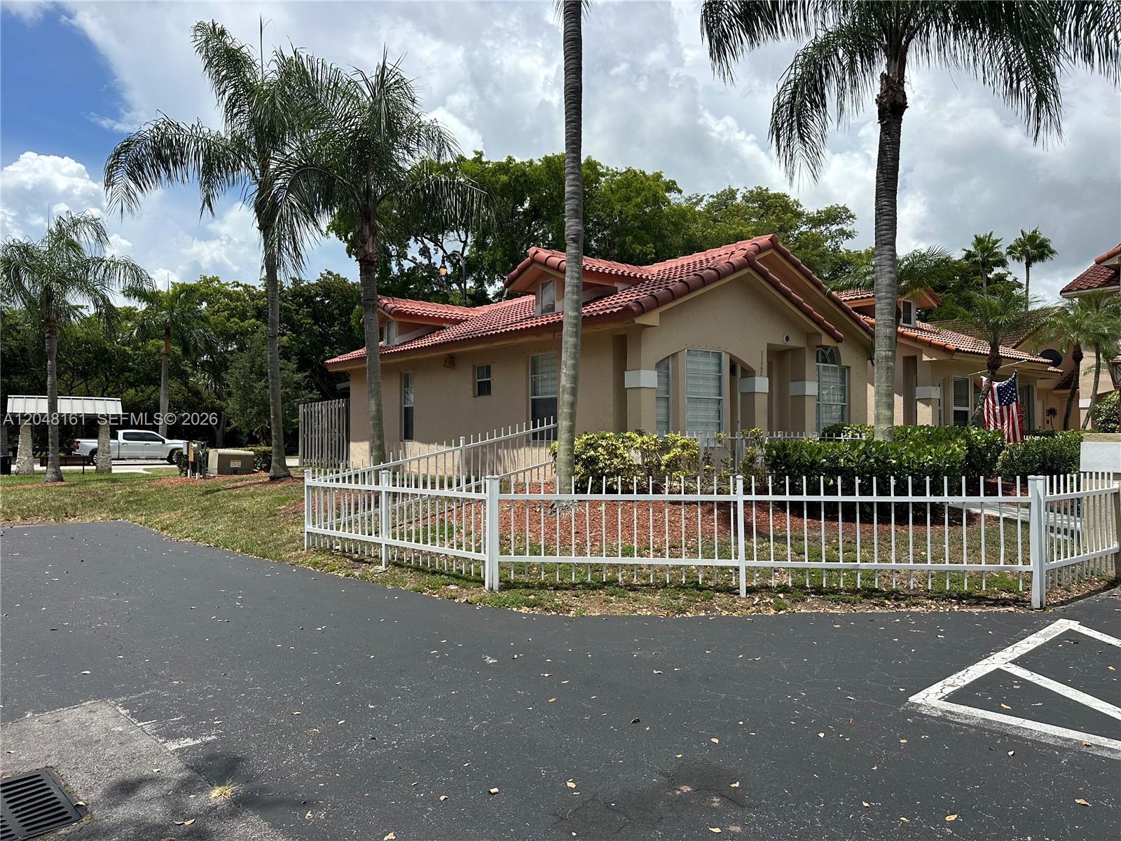 21562 SW 87th Pl, Cutler Bay FL 33189