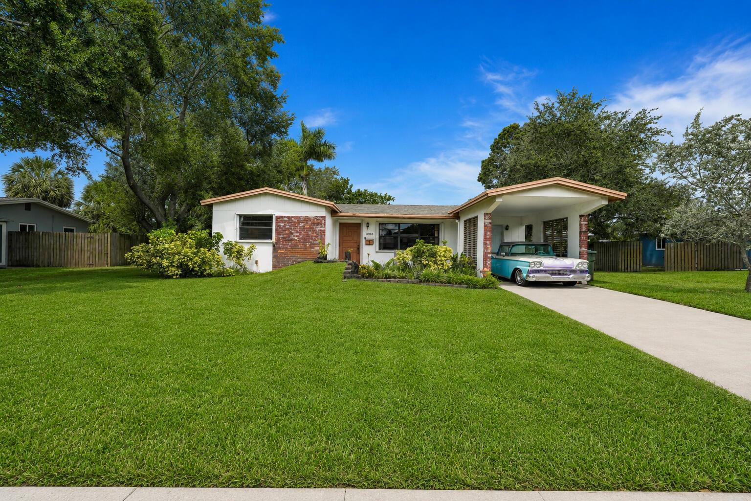 3358 SW 16th Court, Fort Lauderdale FL 33068