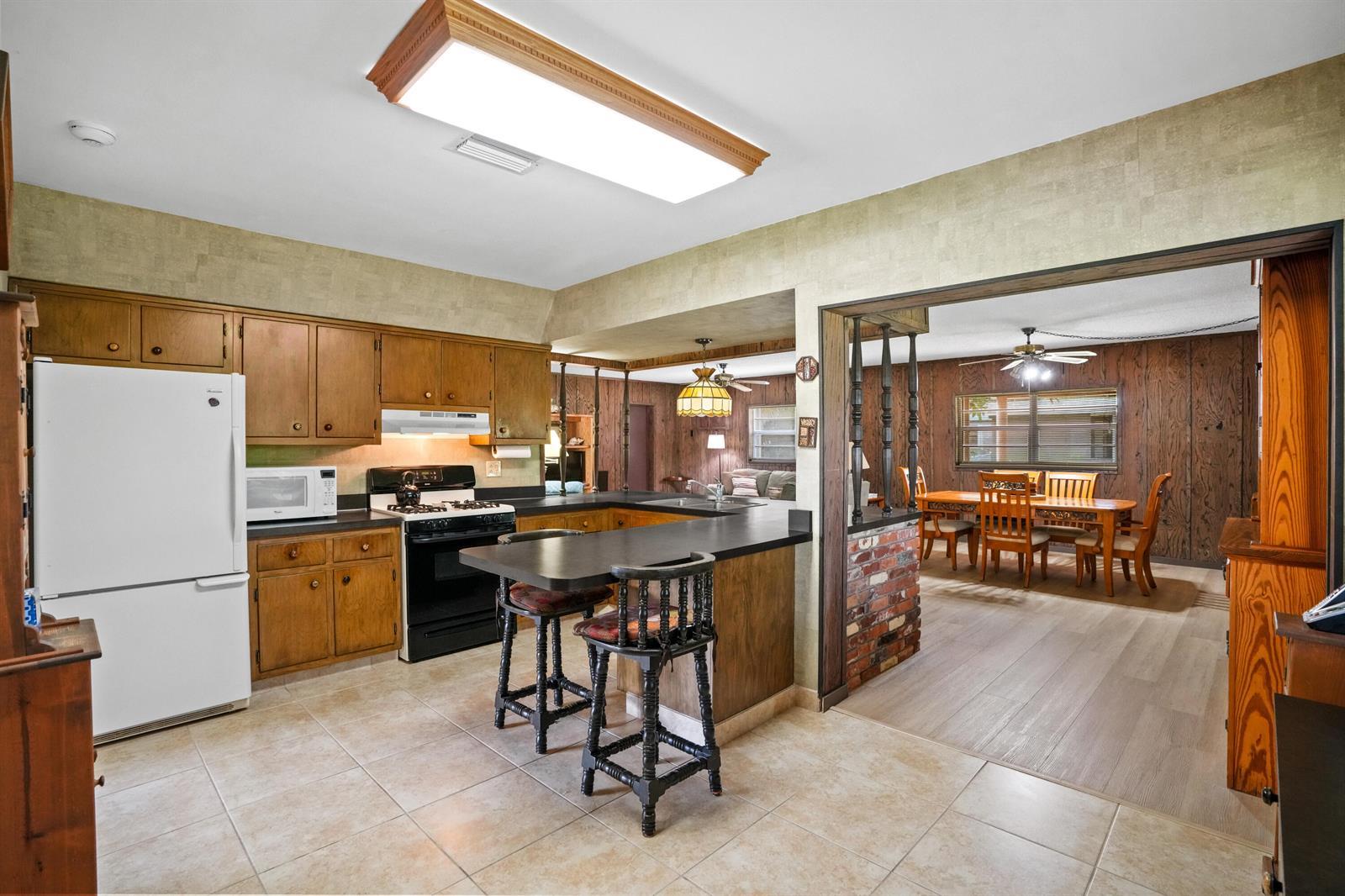 3358 SW 16th Court, Fort Lauderdale FL 33068 photo 4