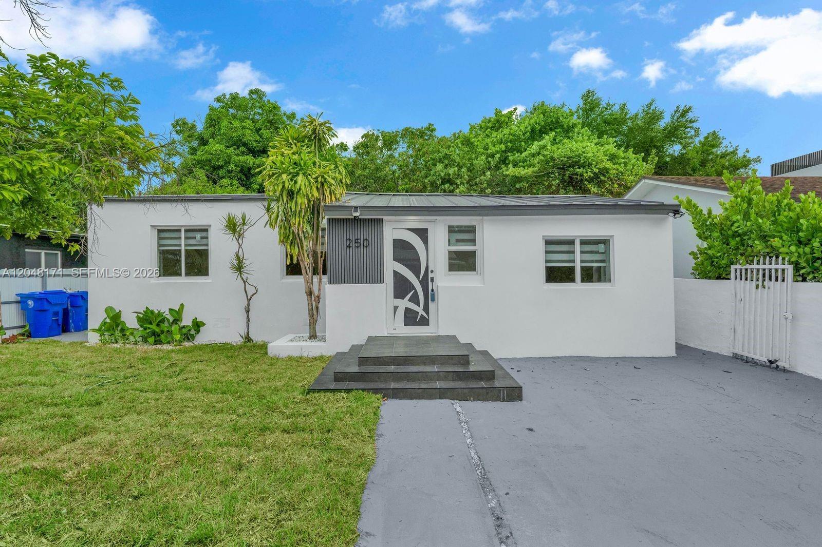 250 NW 45 ST, Miami FL 33127
