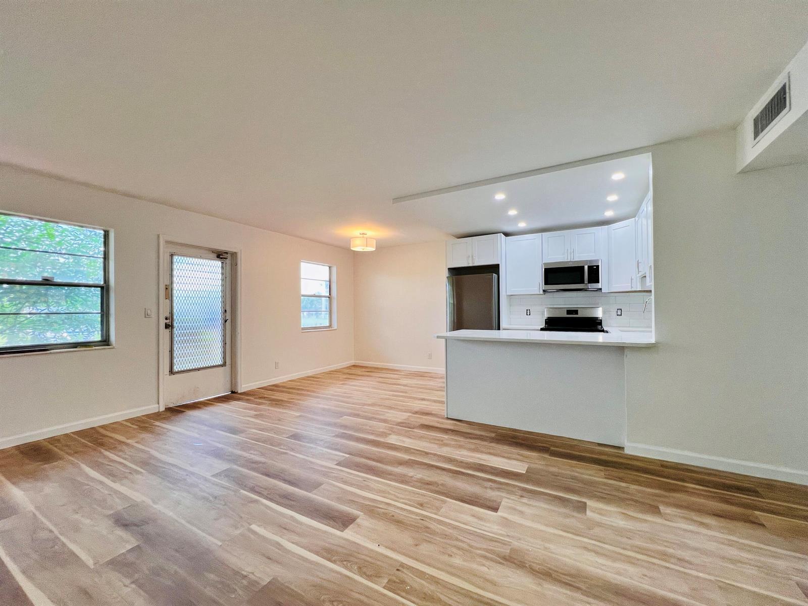 5 Hastings A, West Palm Beach FL 33417 photo 3