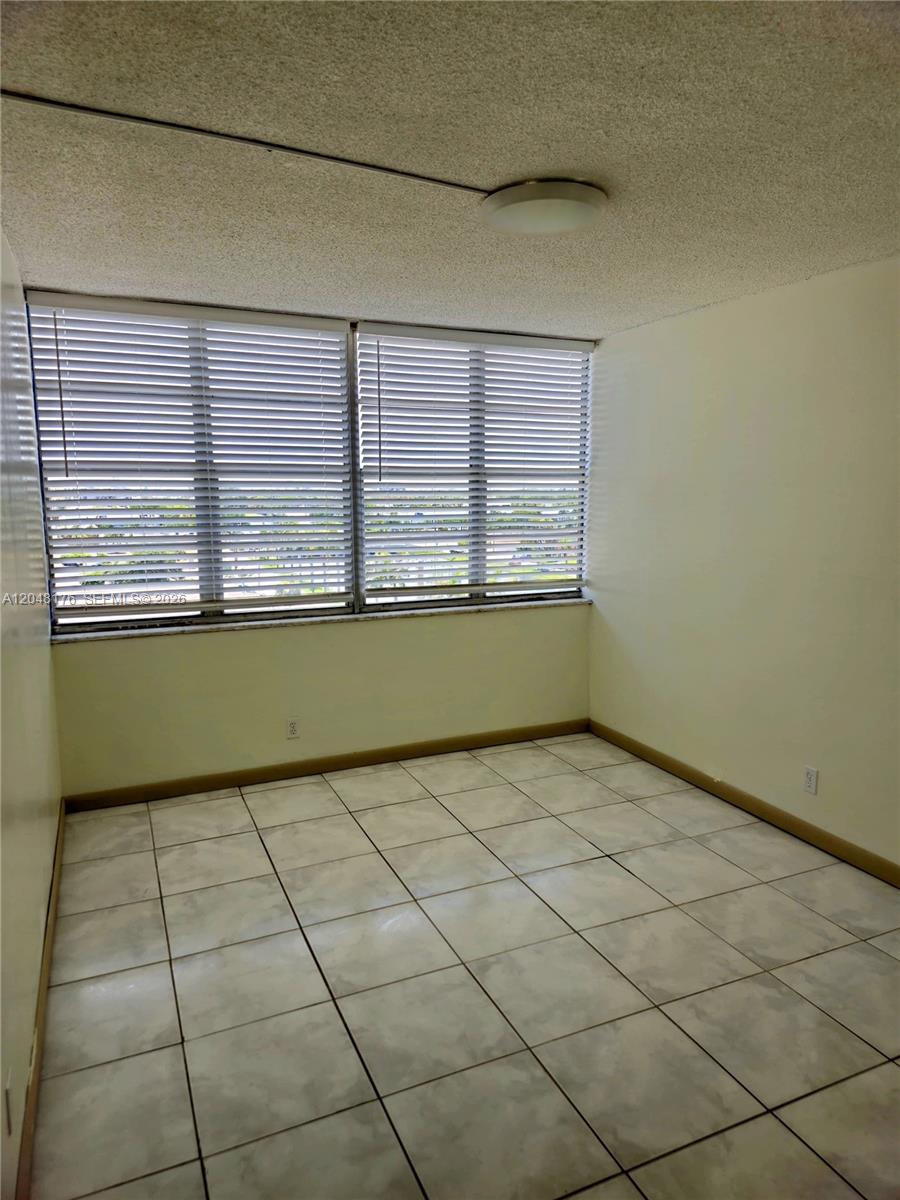 2025 NE 164th St # 710, North Miami Beach FL 33162 photo 5