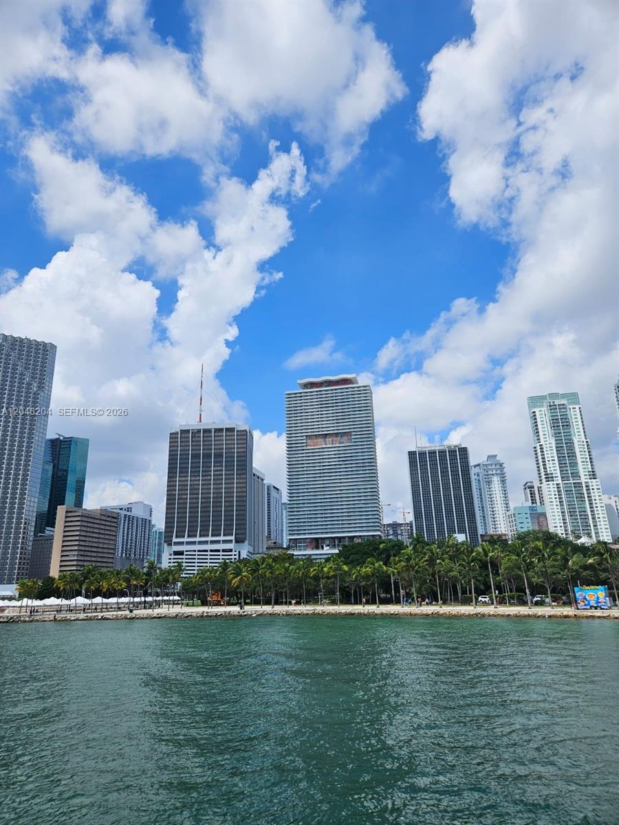 50 Biscayne Blvd # 409, Miami FL 33132