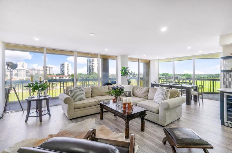 1900 Consulate Place # 406, West Palm Beach FL 33401 photo 3