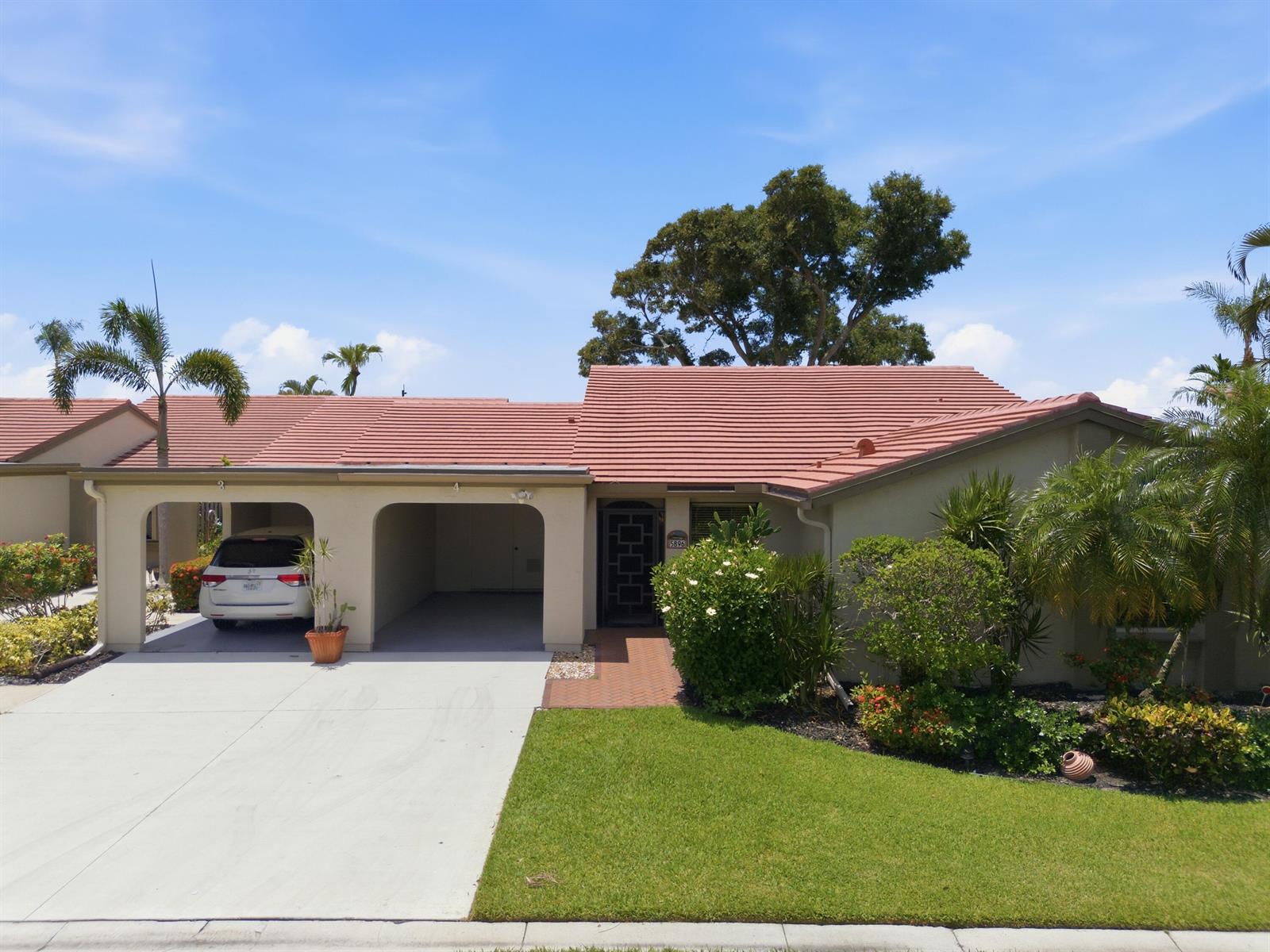 5896 Forest Grove Drive # 4, Boynton Beach FL 33437 photo 2