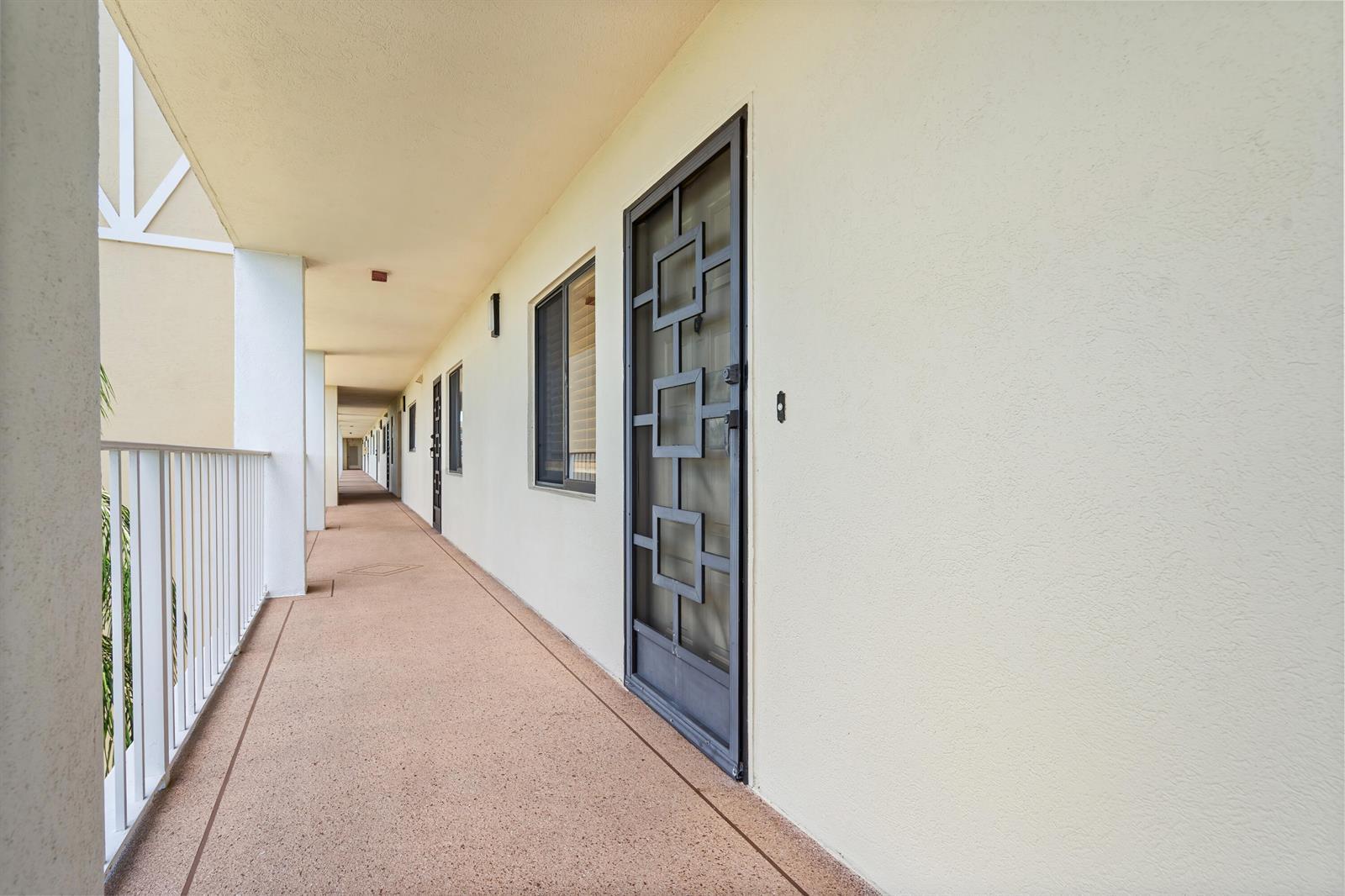 7290 Kinghurst Drive # 607, Delray Beach FL 33446 photo 5