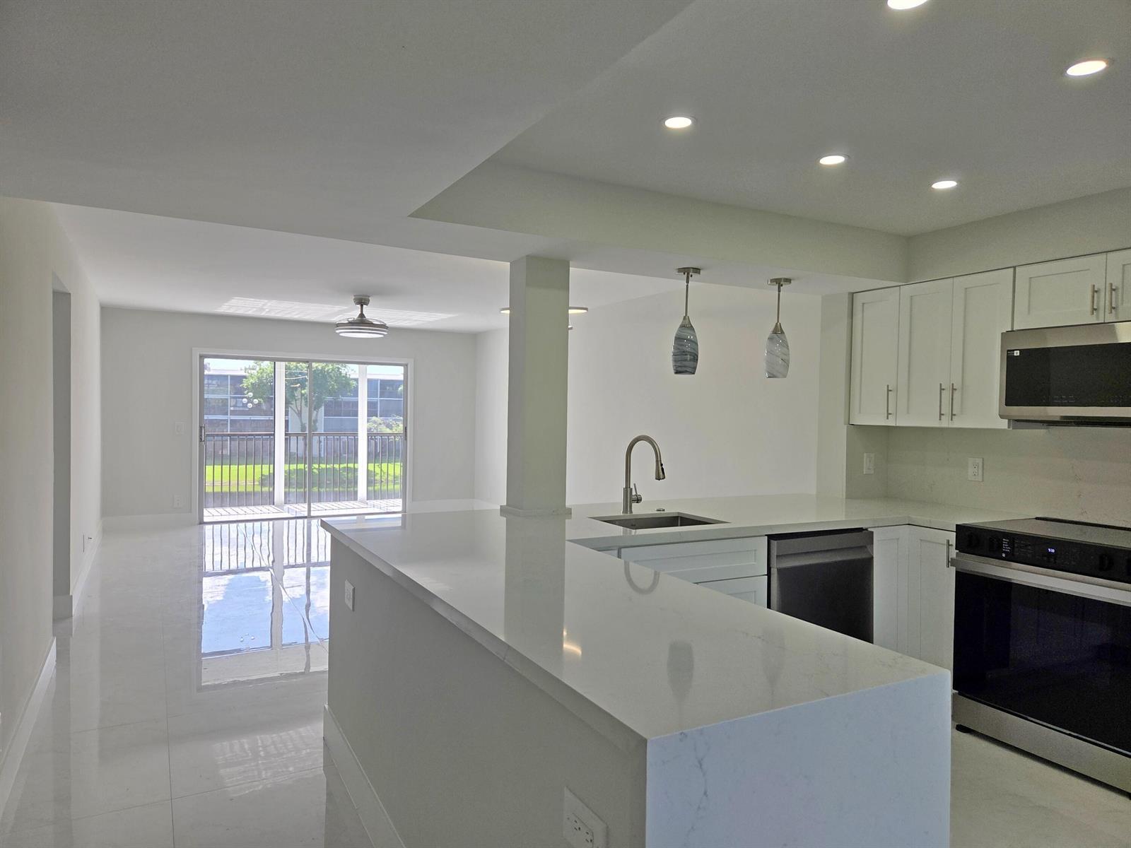 14310 Strathmore Lane # 305, Delray Beach FL 33446