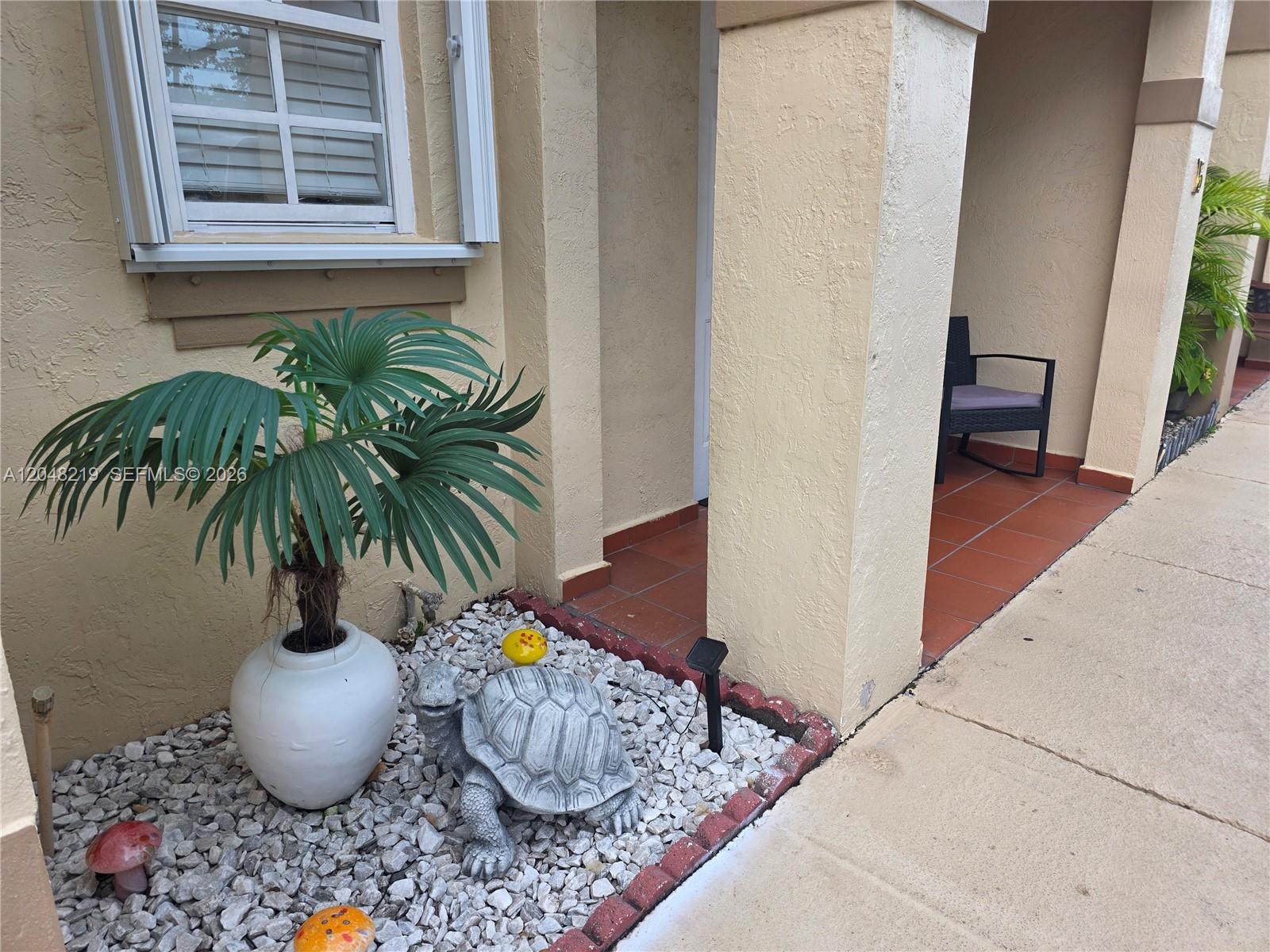 523 W 68th St # 5, Hialeah FL 33014