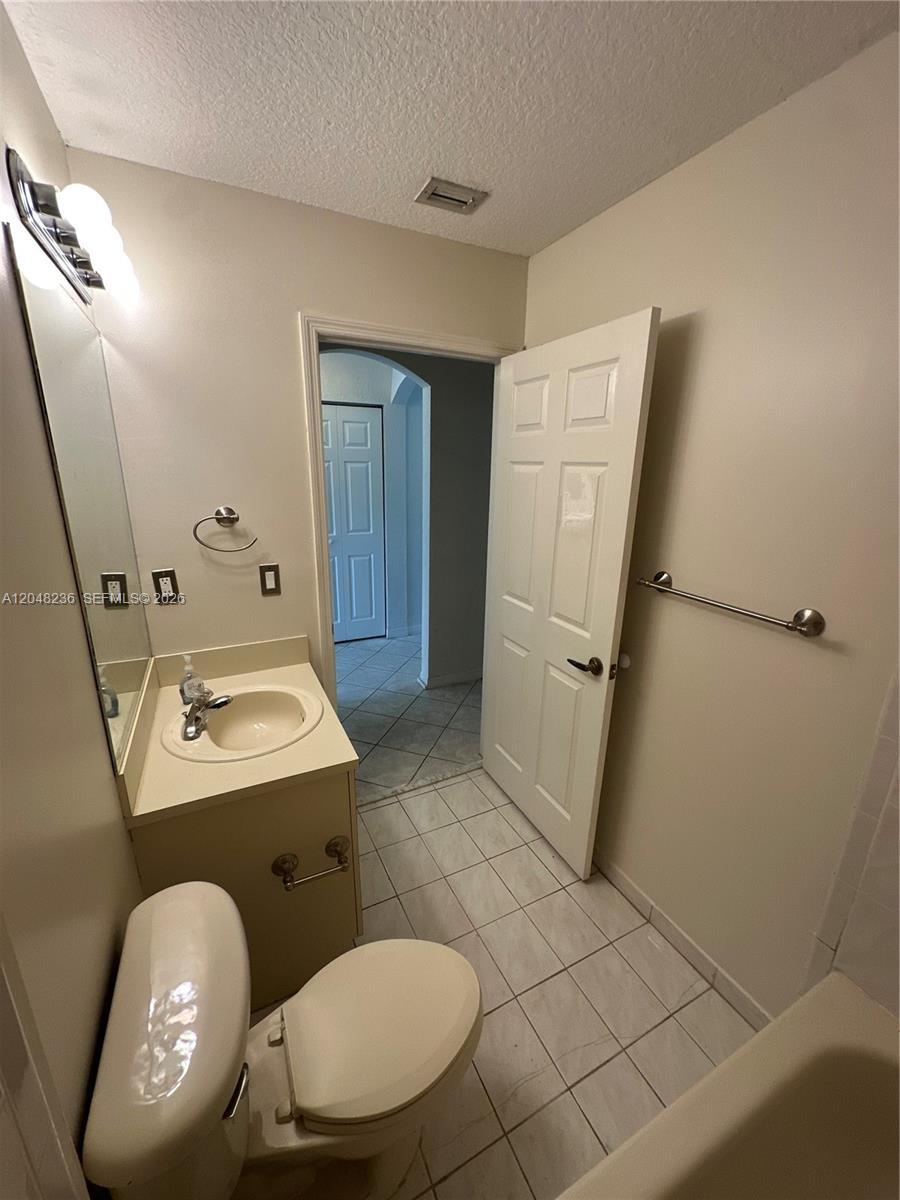 4952 Tradewinds Ter # 506, Dania Beach FL 33312 photo 5