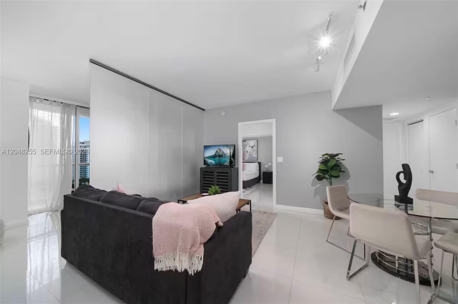 485 Brickell Ave # 1901, Miami FL 33131 photo 3