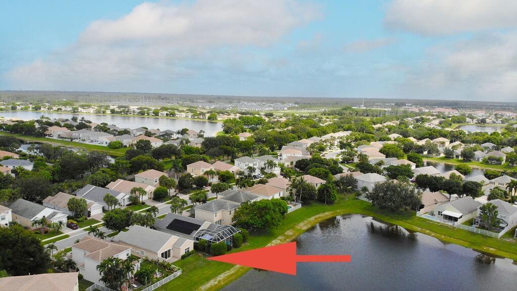 137 Canterbury Place, Royal Palm Beach FL 33414 photo 2