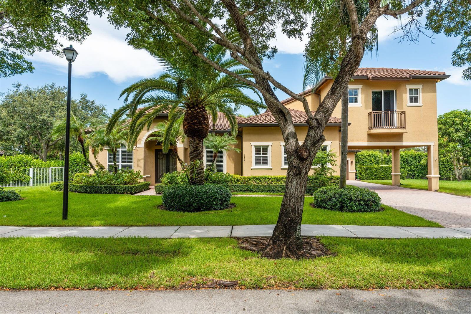 3263 SW 138th Way, Davie FL 33330 photo 2