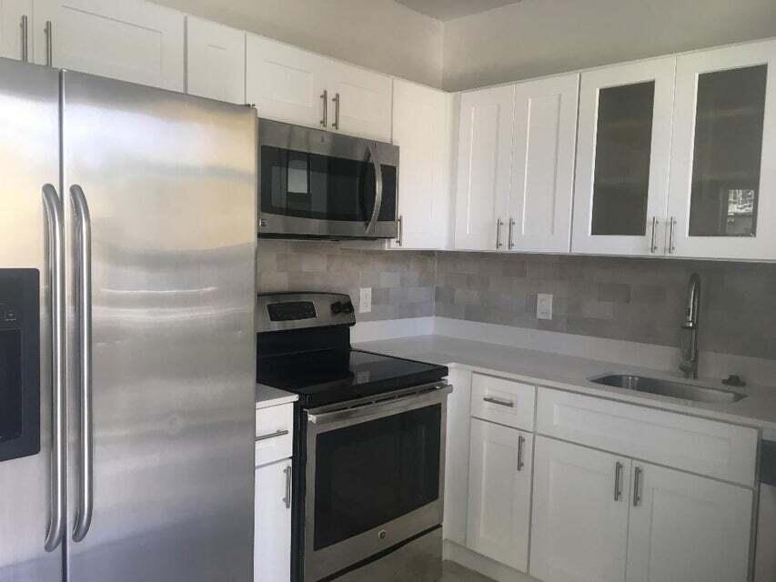 407 S Lakeside Drive # A, FL 33460 photo 2