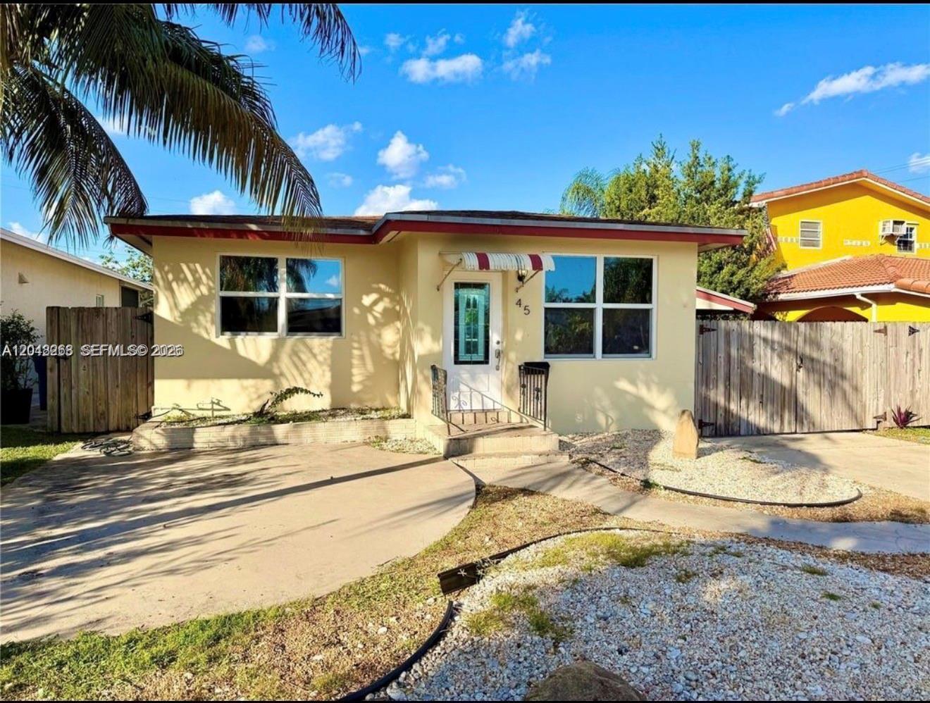 45 SE 14th St # 2, Dania Beach FL 33004