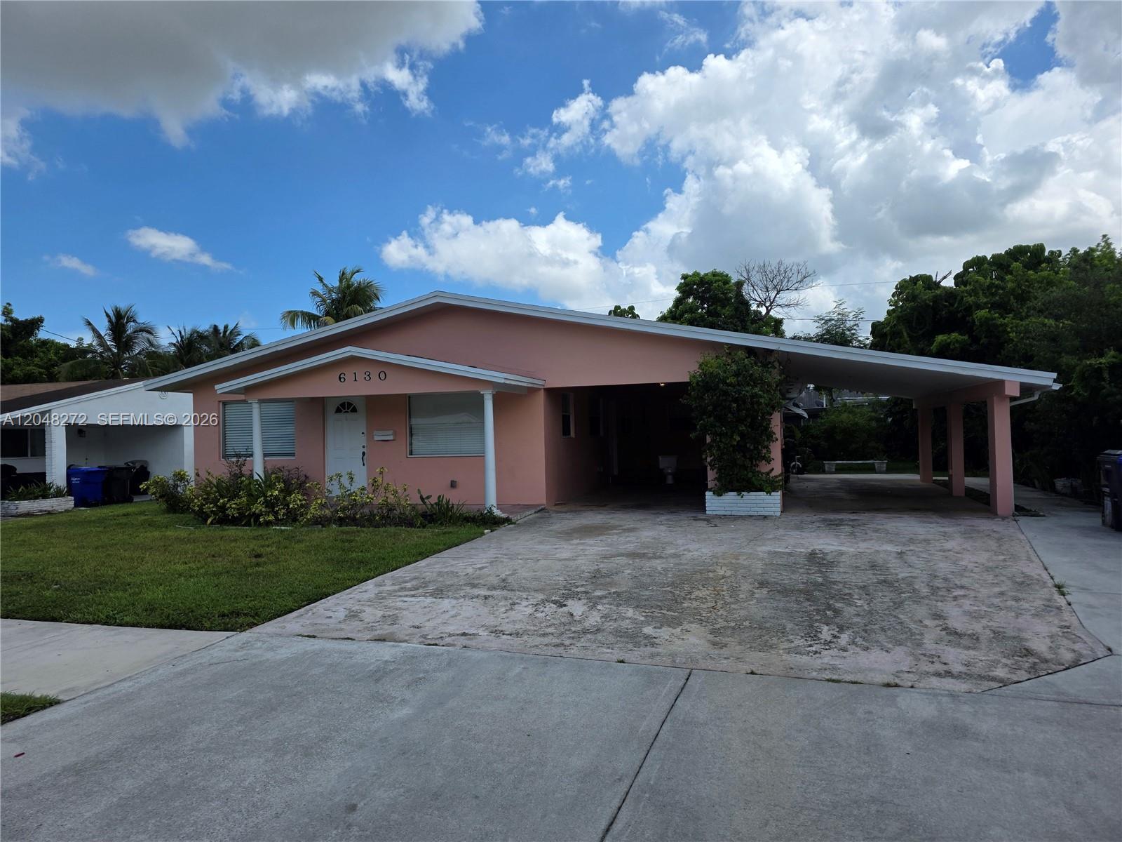 6130 Funston St, Hollywood FL 33023 photo 2