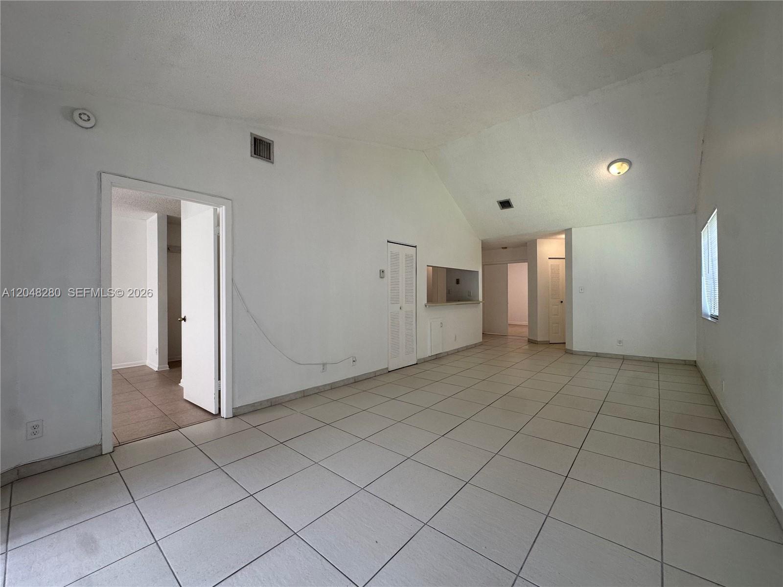 Miami, FL 33186 photo 4