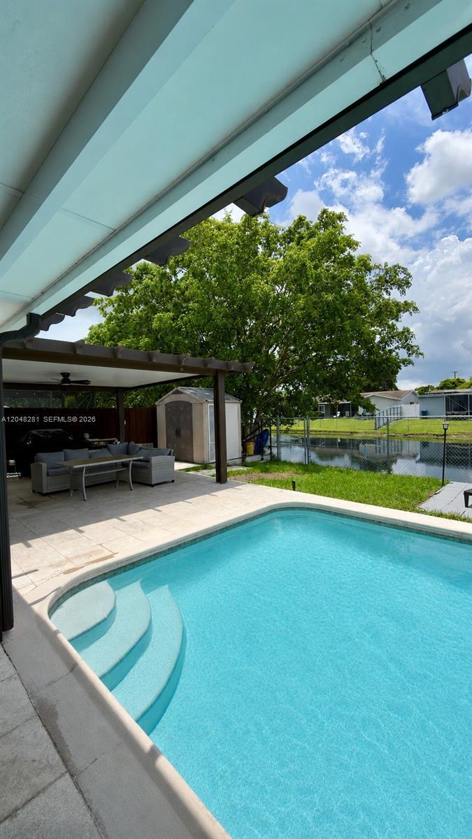 9170 NW 24th Pl, Sunrise FL 33322 photo 4
