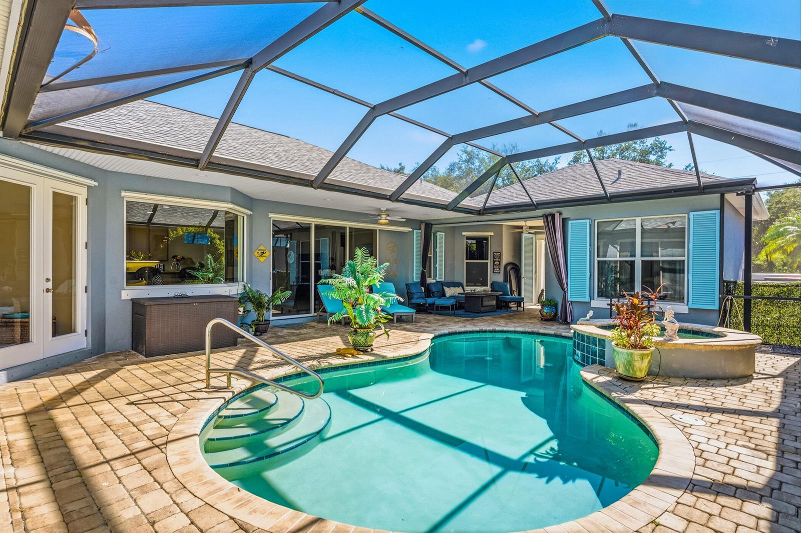 228 Oak Hammock Circle SW, Vero Beach FL 32962
