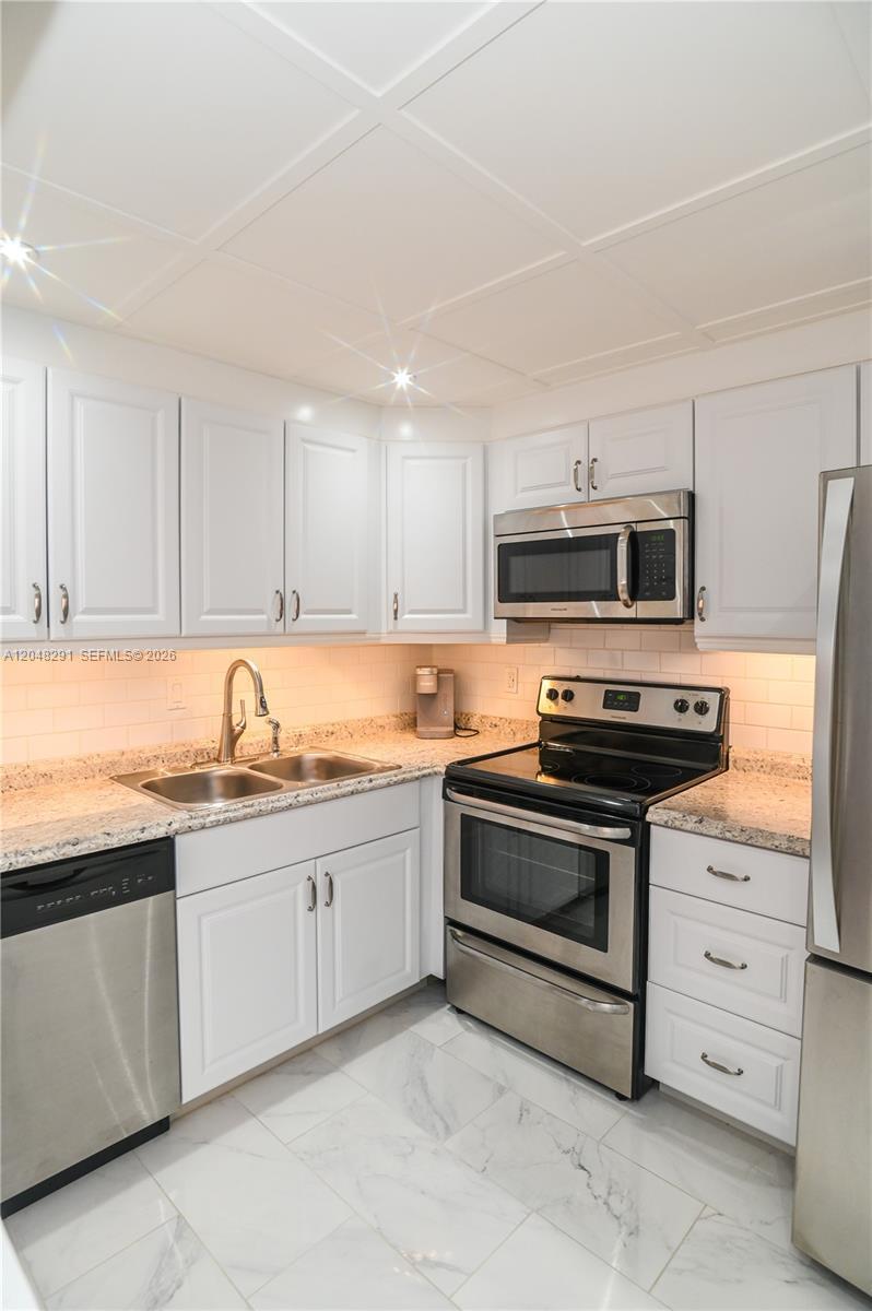 130 Cypress Club Dr # 324, Pompano Beach FL 33060 photo 4
