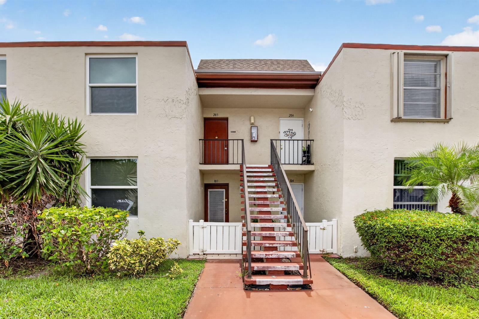 11 Willowbrook Lane # 204, Delray Beach FL 33446 photo 2