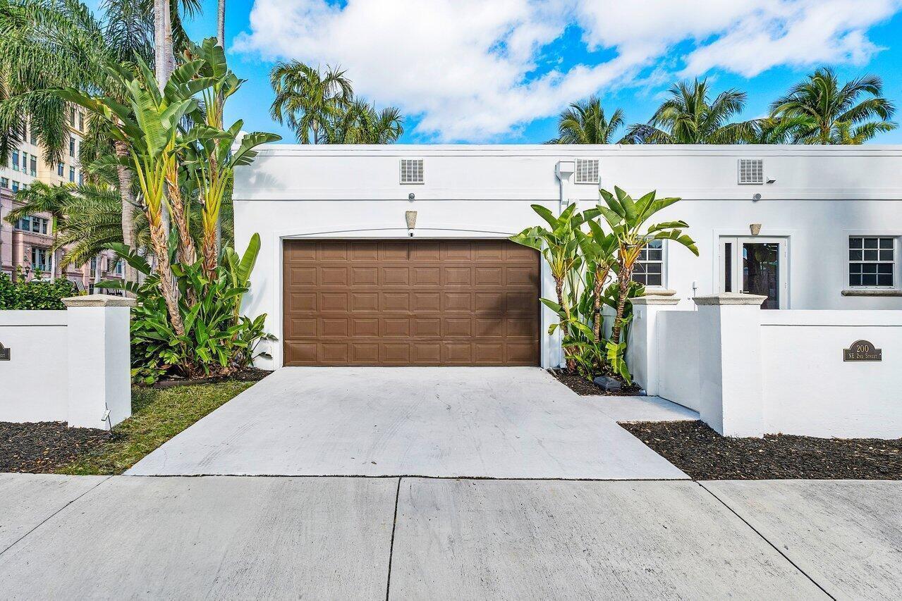 200 NE 2nd Street, Boca Raton FL 33432 photo 2