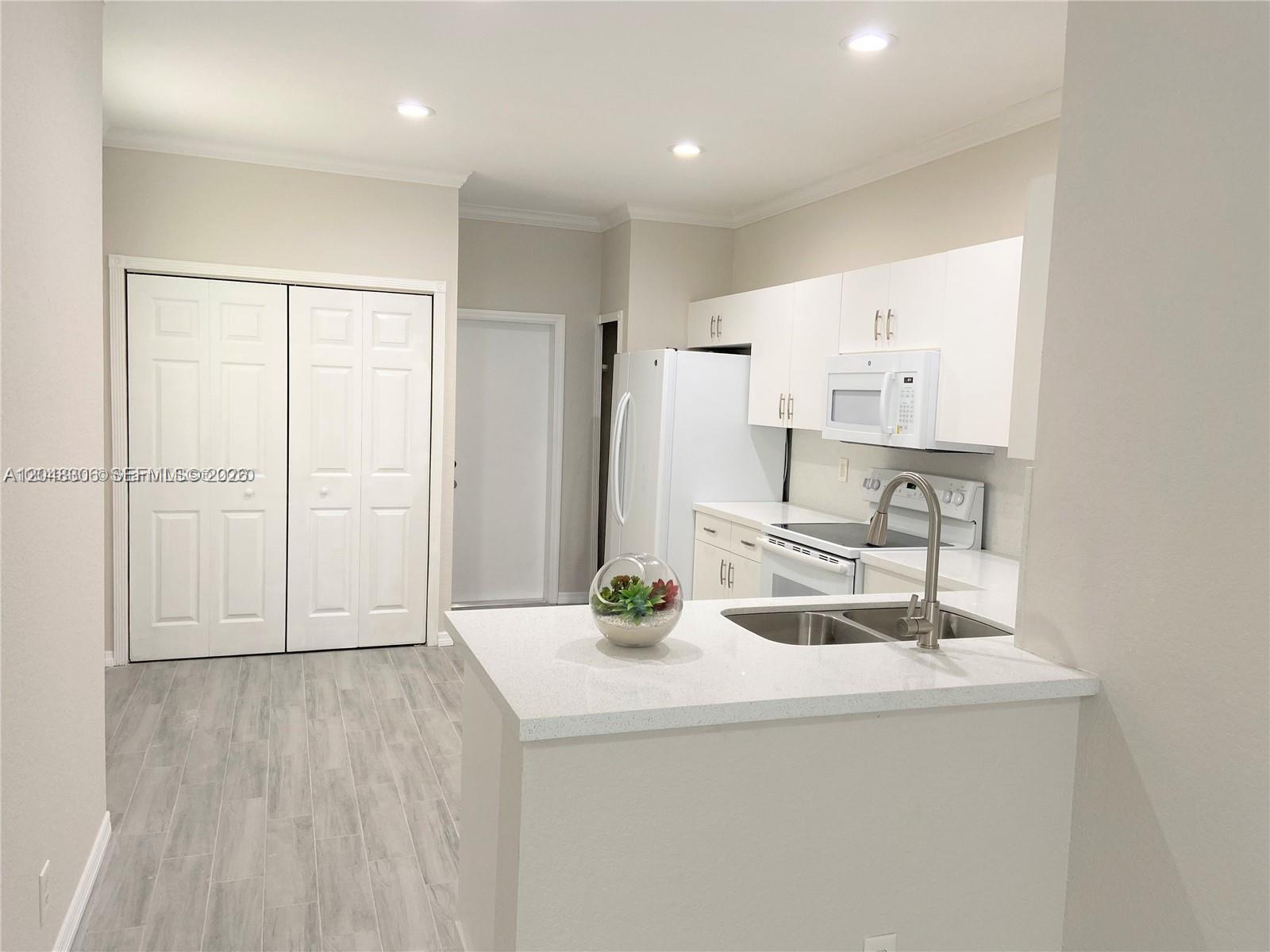 Weston, FL 33327 photo 2